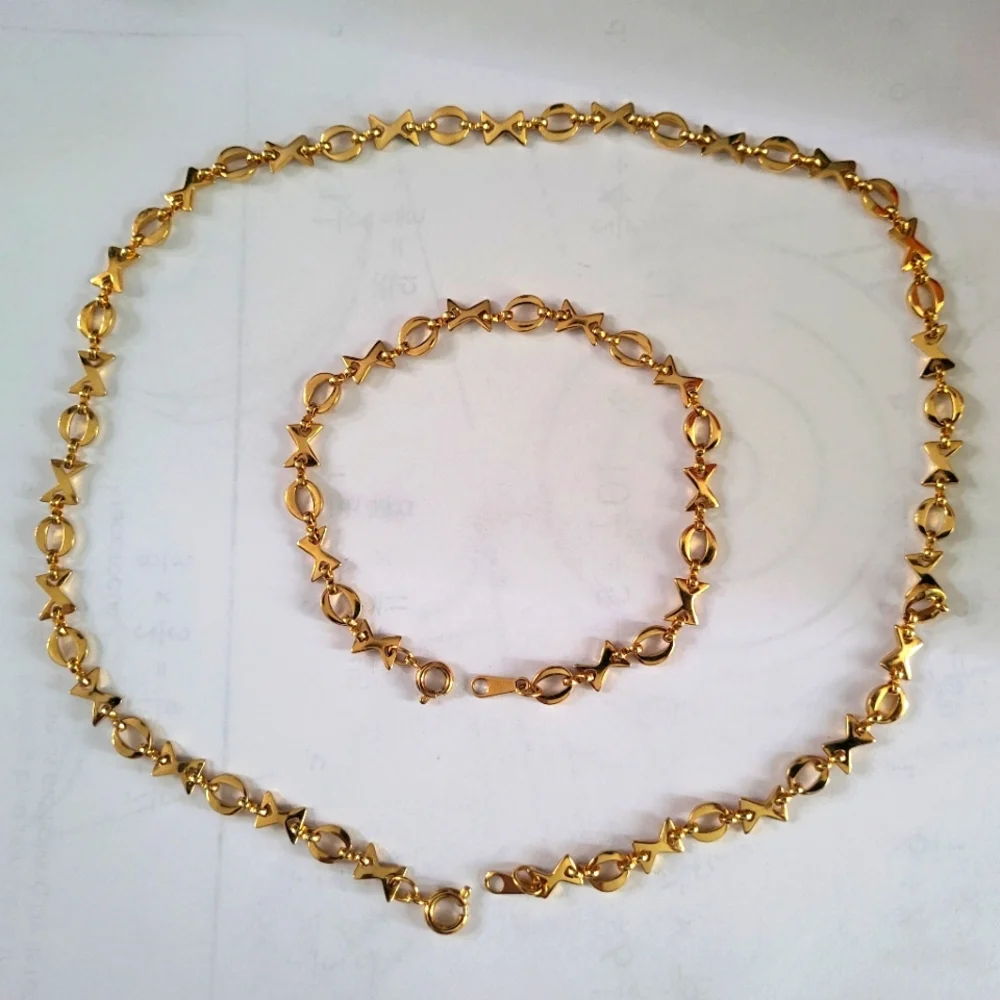 XOXO Necklace and Bracelet set - Picture 1 of 2